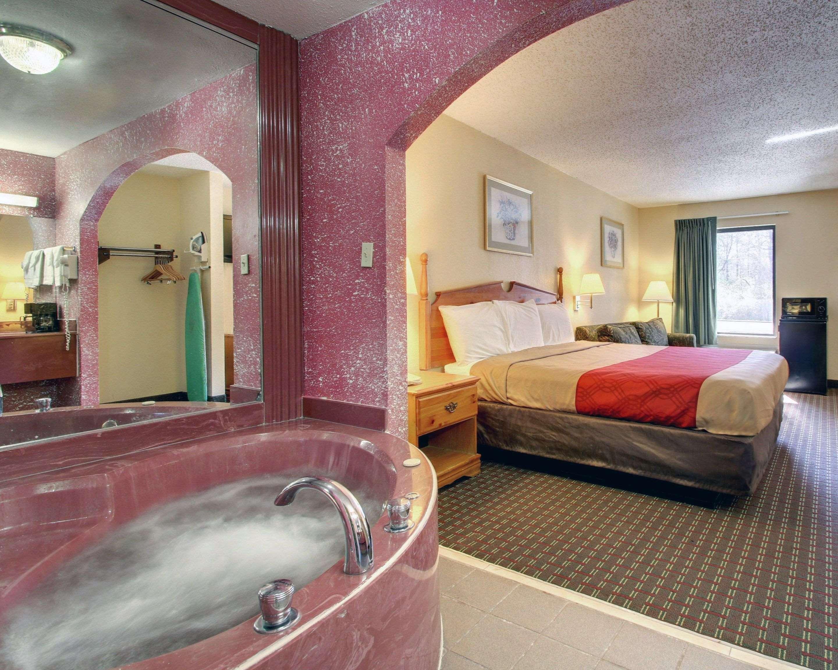 Econo Lodge Clinton Dış mekan fotoğraf