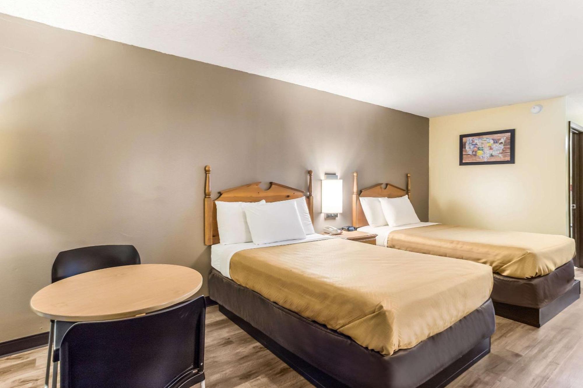 Econo Lodge Clinton Dış mekan fotoğraf